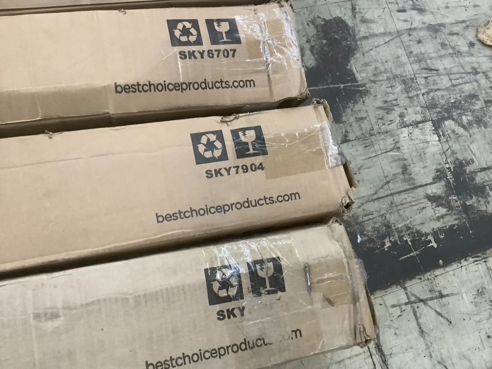 Lot of (6) Patio Umbrellas - Uninspected - Image 4 - Lot 393
