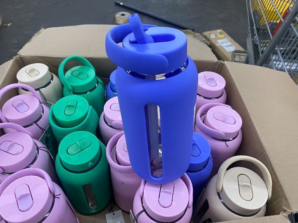 Lot of (18) Bink Glass Water Bottles - Some Lids Broken - Image 2 - Lot 512