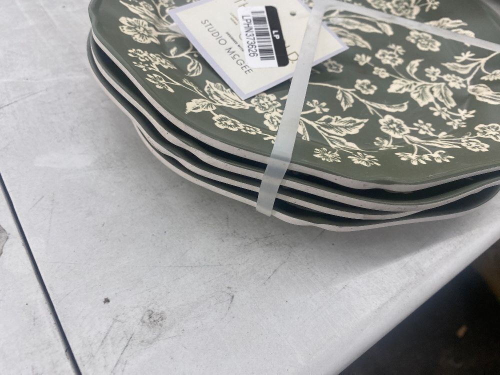 Lot of (5) Sets of 4 Melamine Salad Plates - Image 2 - Lot 514