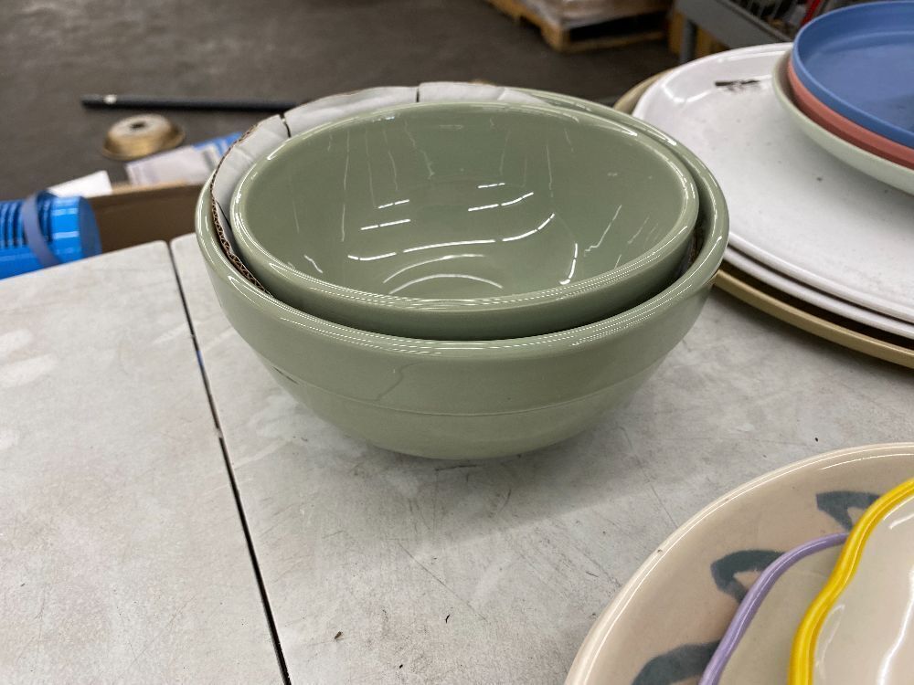 Lot of Dishes - Image 3 - Lot 516