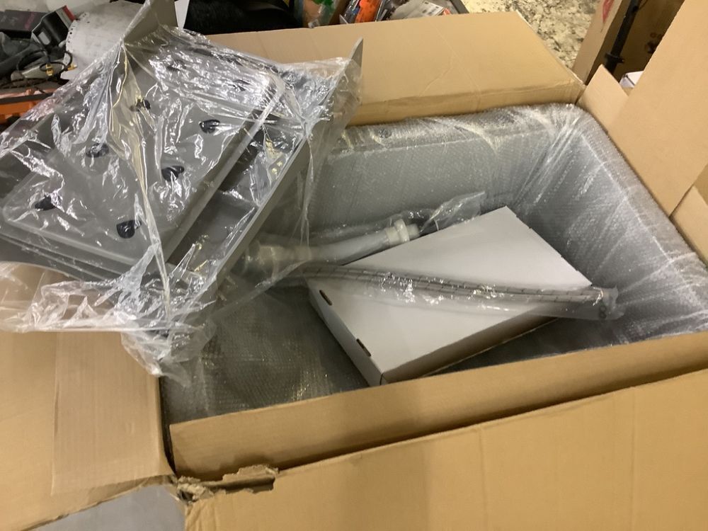 VINGLI Utility Sink - Image 2 - Lot 551
