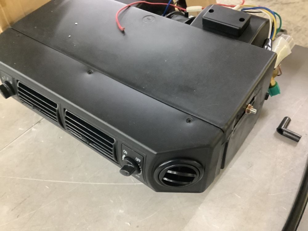 12V Underdash Air Conditioning Evaporator - Image 4 - Lot 553