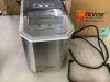 9 in. 26.5lb./24H Bullet Ice Countertop Portable Ice Maker in Silver 9 Cubes/6Mins Auto-Cleaning - Thumbnail 2