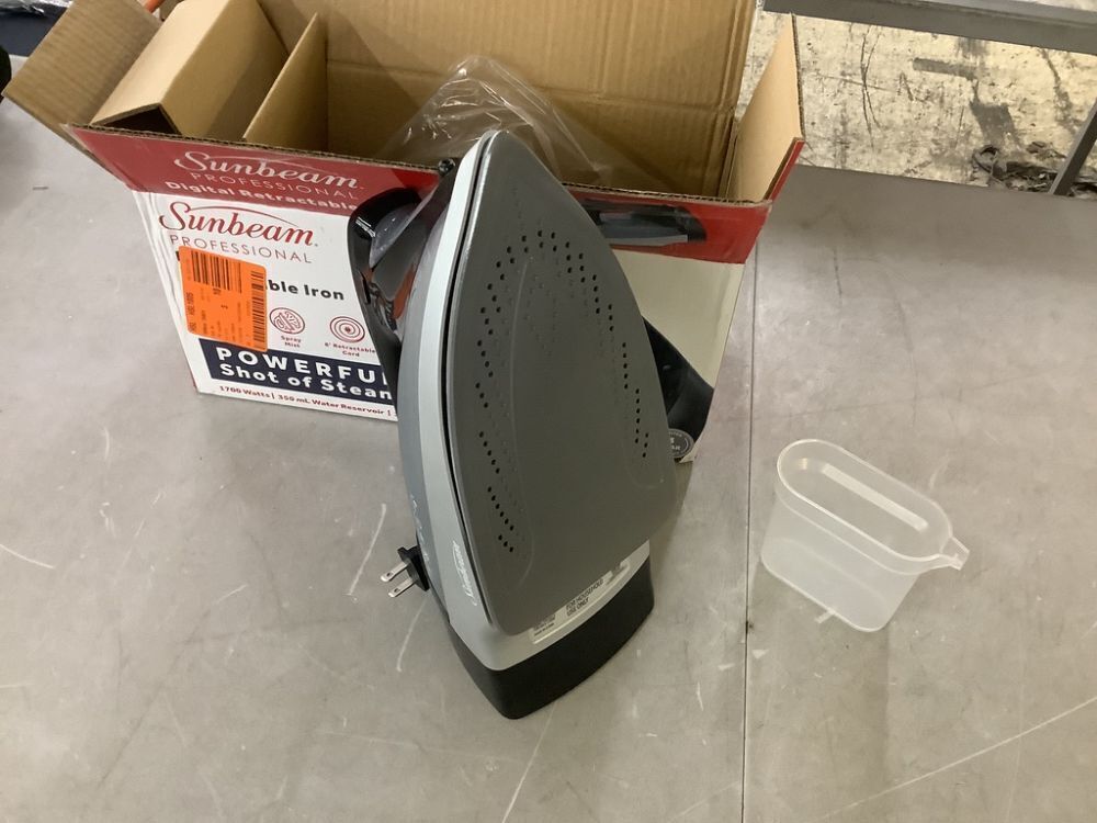 Sunbeam Professional 1700W Steam Iron with LCD Multi-Color Display and Retractable Cord - Image 4 - Lot 713JF