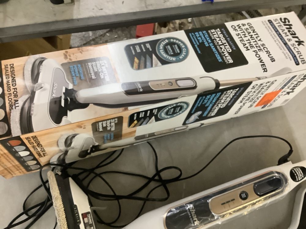 Shark Steam and Scrub Corded Steam Mop and Cleaner with Steam Blaster Technology - Image 4 - Lot 610JF
