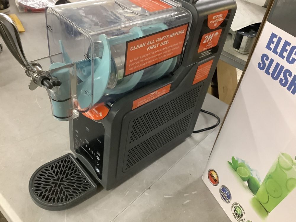 88 oz. Black Large Capacity Self-Cleaning Slushie Machines with 5 Smart Modes, No Ice Required - Image 5 - Lot 136JF