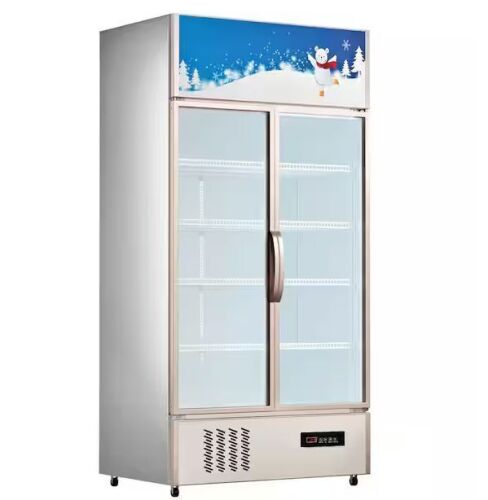 VEVOR 23 cu. ft. Commercial Refrigerator Upright Beverage Cooler with Glass Door and LED Light - Bent Front Caster - Lot 5JF
