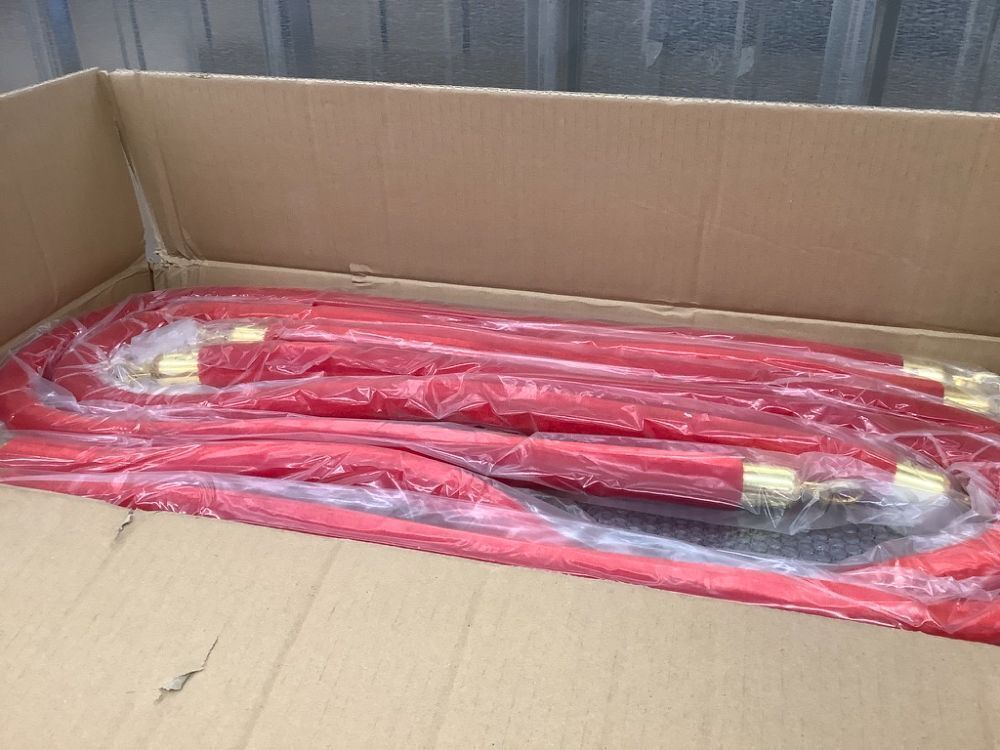 6-Pack 5ft Red Carpet Poles and Ropes Set, Stainless Steel Gold Stanchions, Crowd Control Barriers Used for Hotel, Party, Wedding, Exhibition - Image 5 - Lot 7500