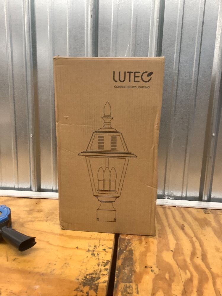 LUTEC Outdoor Solar Lamp Post Light - Image 2 - Lot 7503