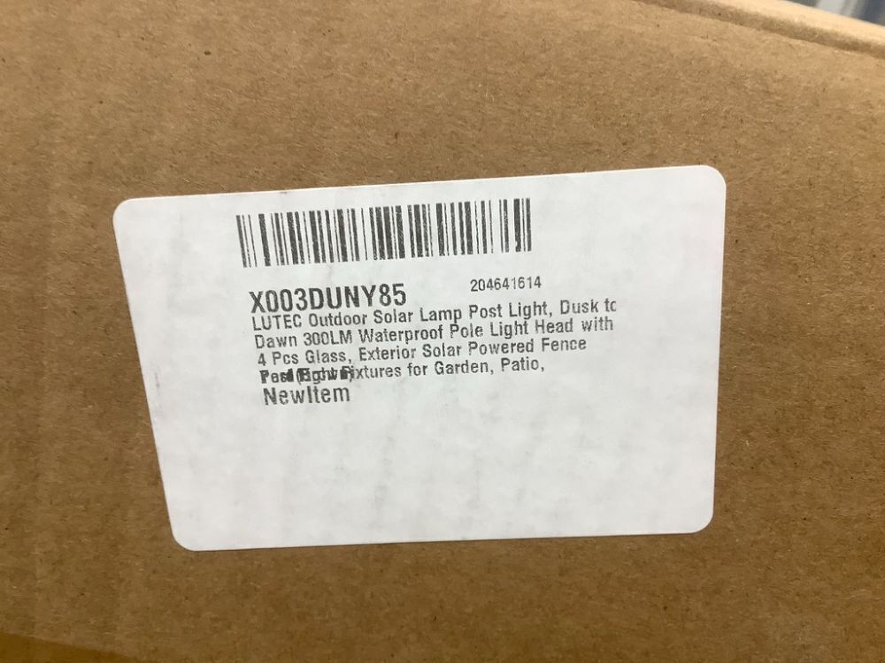 LUTEC Outdoor Solar Lamp Post Light - Image 3 - Lot 7503