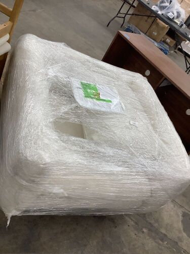 Accent Chair - Lot 6639