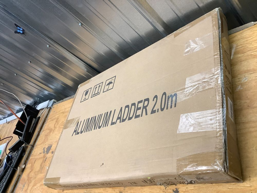 telescoping Ladder 6. 6ft - Image 2 - Lot 10082