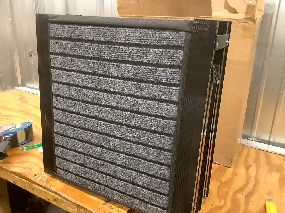 Foldable Dog Ramp for Car - Image 1 - Lot 10096