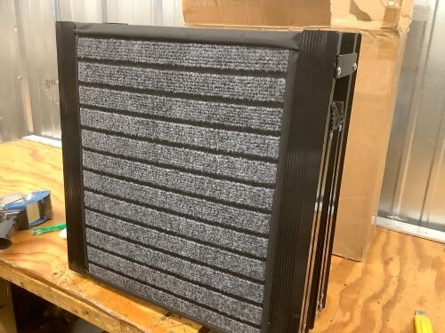 Foldable Dog Ramp for Car - Lot 10096