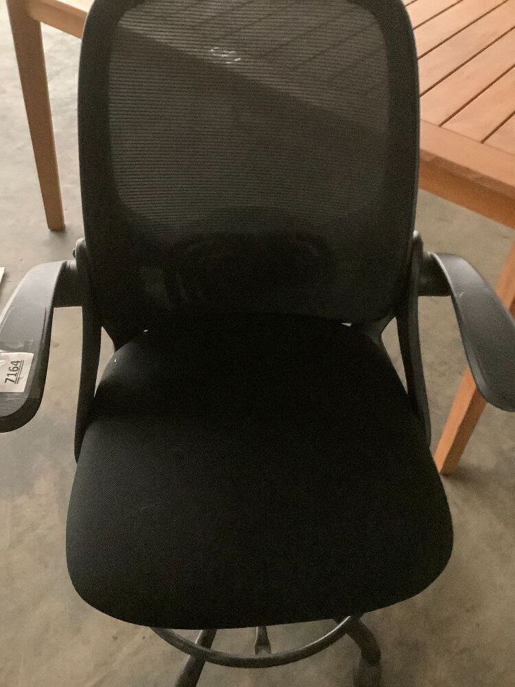 Office Chair - Image 1 - Lot 7164
