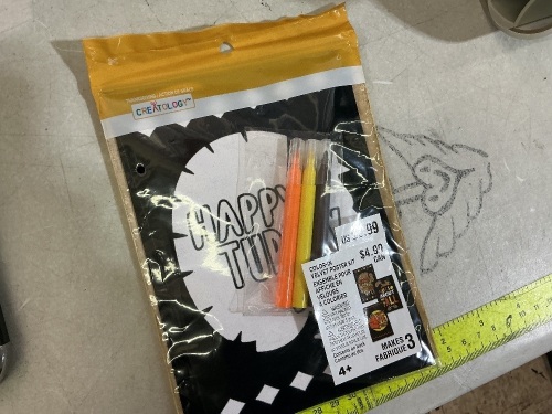 (48)Turkey Day Felt Coloring Posters - Lot 17