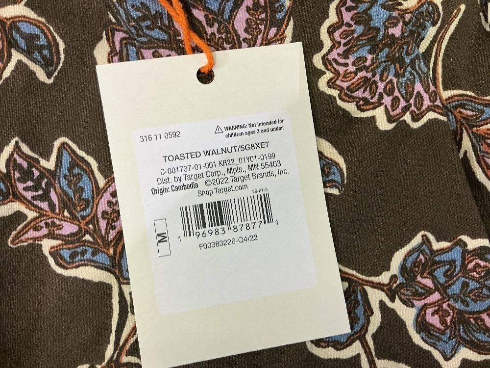 Toasted Almond Shorts size Medium - Image 3 - Lot 44