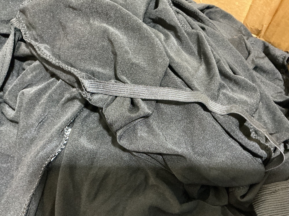 (48) MAGALO Black Spandex Spandex Folding Waterproof Chair Covers - Image 2 - Lot 51