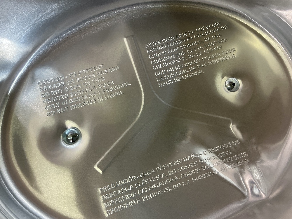 Crock-Pot Locking Lid 6qt Cook and Carry Programmable Slow Cooker Moonshine Green-Dent on bottom - Image 7 - Lot 52