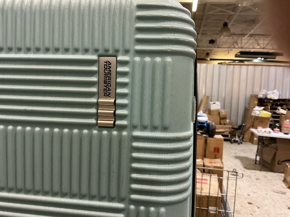 American Tourister Stratum XLT Expandable Hardside Luggage with Spinner Wheels-Checked 28" - Image 8 - Lot 55