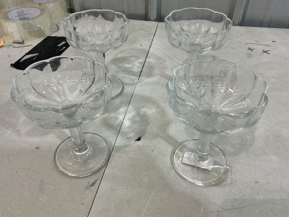 (15) Sundae/Sherbert Glasses - Image 4 - Lot 94