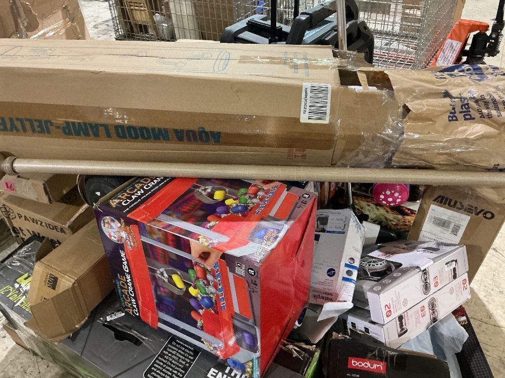 Misc Items Pallet- some items may be broken or incomplete (lg)amount of items - Image 5 - Lot 95