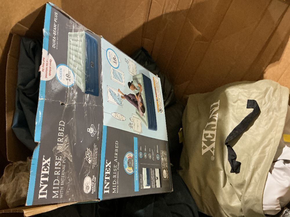 Pallet of uninspected air mattresses and inflators-all sizes and brands - Image 2 - Lot 98