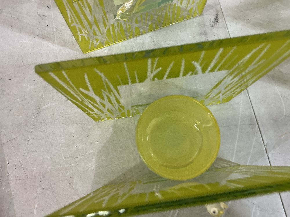 Yellow Glass Dragon fly tea candle holders 2 pack - Image 2 - Lot 122