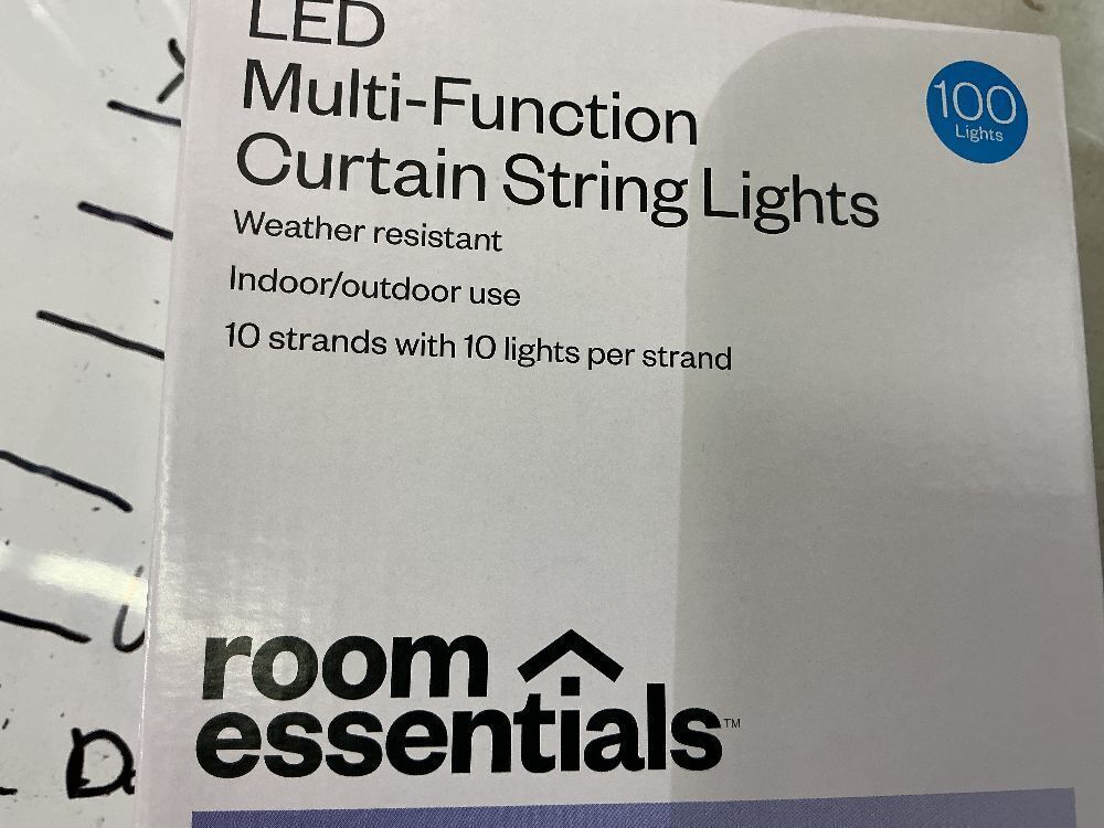 Room Essentials LED multi-fuction curtain string lights 2 pack - Image 2 - Lot 125