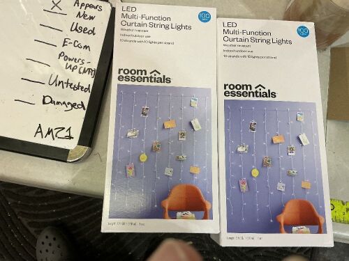 Room Essentials LED multi-fuction curtain string lights 2 pack - Lot 126