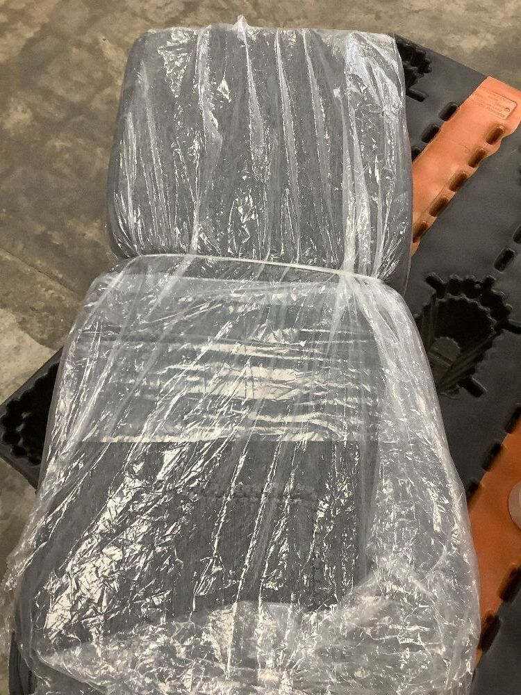 EHEYCIGA Dog Stairs for Bed 20" H, 4-Step Extra Wide Dog Steps for High Bed - Image 3 - Lot 7165