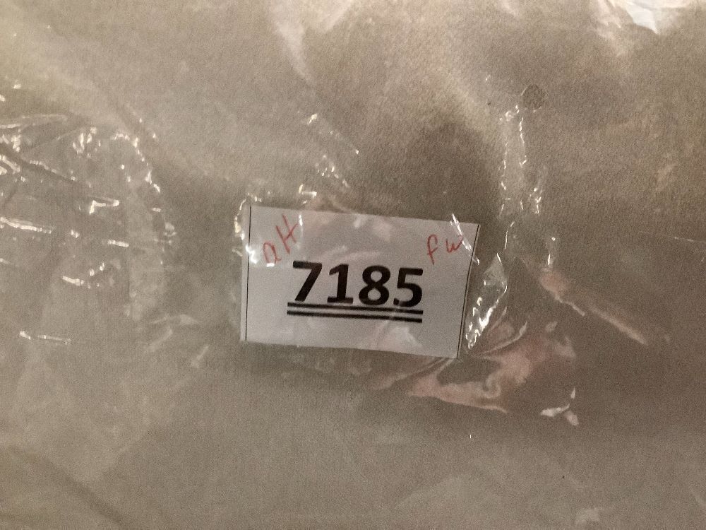 Corner Chair - Image 3 - Lot 7185