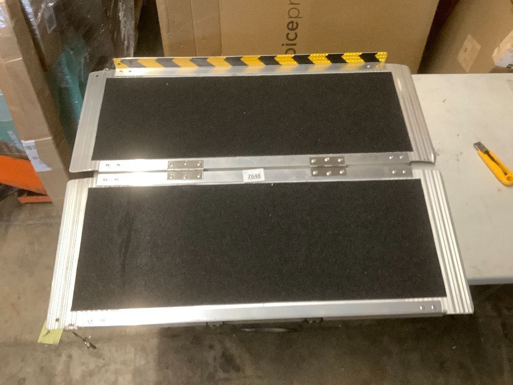 Wheelchair Ramp 3 Feet, Portable Ramps for Wheelchairs for Home, 800LBS Capacity Folding Non-Slip Aluminum Handicap Ramp, Wheel Chair Ramp for Home Steps, Stairs, Doorways, Car, Curbs - Image 2 - Lot 7648