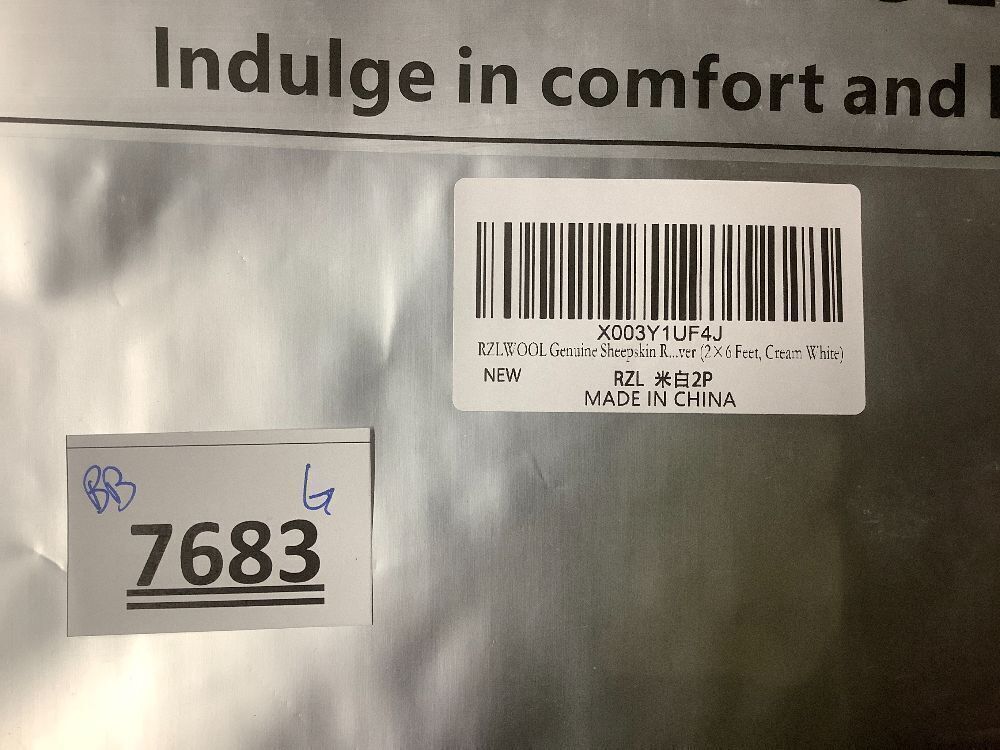 RZLWOOL Genuine Sheepskin Rug New Zealand Luxury Lambskin Rug, Natural Fluffy Sheepskin Throw for Bedroom Living Room Children's Room - Premium Area Rug Chair Cover (2×6 Feet, Cream White) 2-Pack - Image 3 - Lot 7683