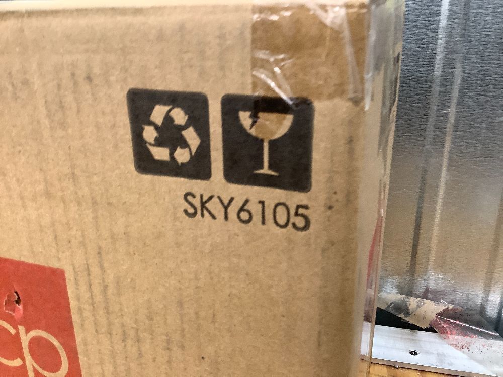 6V Portable Foot Pedal Sewing Machine w/ 12 Stitch Patterns - Image 3 - Lot 7638