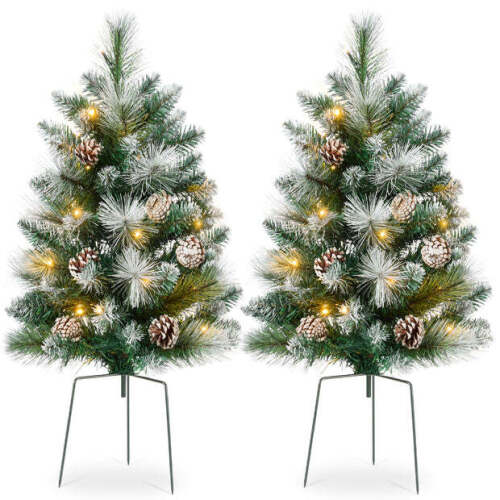 Set of 2 Pre-Lit Pathway Christmas Trees w/ Pine Cones, Timer - 24.5in - Lot 7408