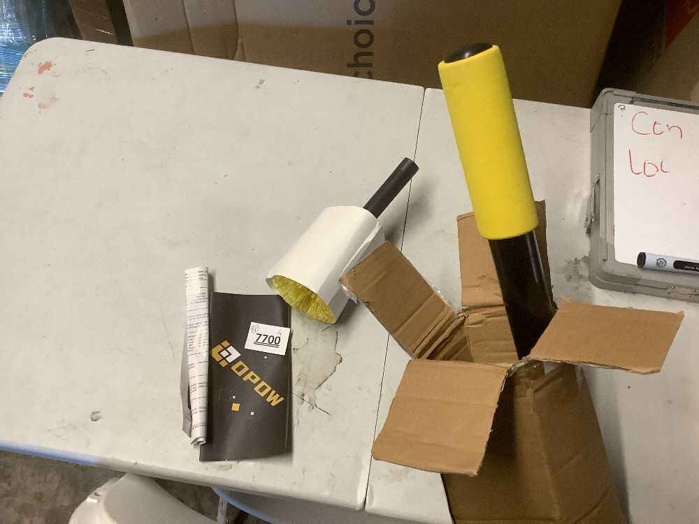 Opow 25 Foot High Ceiling Duster Kits with 5-18ft Heavy Duty Extension Pole, High Reach Duster for Cleaning,Microfiber Feather Duster,Cobweb Duster,Ceiling Fan Duster,Window Squeegee & Cleaner - Image 3 - Lot 7700