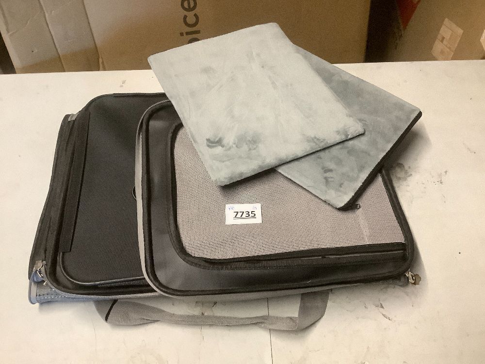 Large Cat Carrier for 2 Cats, 21.7X 13.8X 13.8in Pet Carrier for Cat and Dog Up to 38lbs, All-Sided Mesh Cat Carriers with Great Ventilation, Portable Soft Sided Pet Carriers for Traveling - Image 2 - Lot 7735