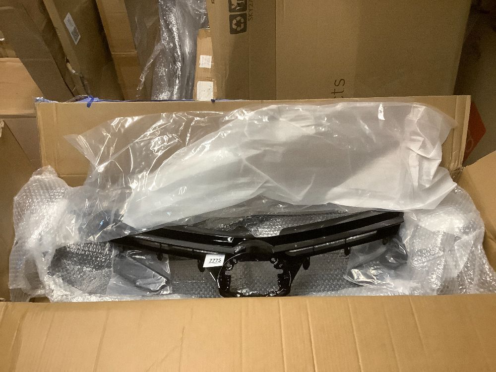 Front Upper & Lower Bumper Grille Assembly Fit For 2017 2018 2019 Toyota Corolla LE XLE Front Bumper Grill Guard Replacement Kit Black Front Cover Air Intake | 5311102B00, 5311202730 - Image 2 - Lot 7775