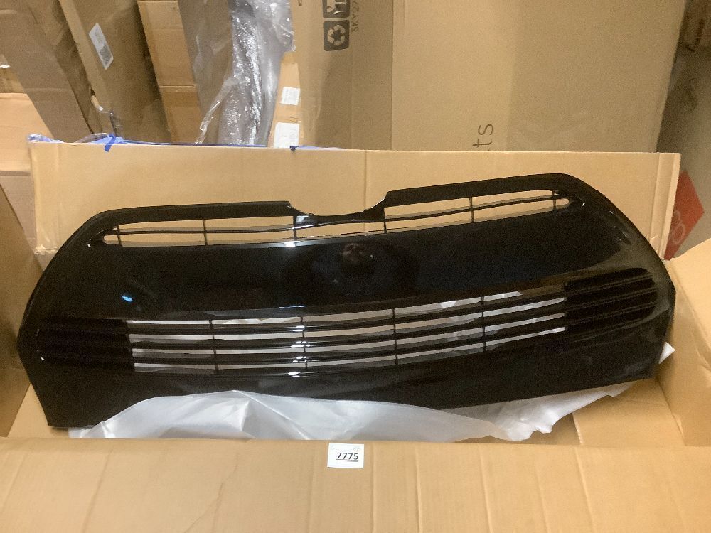 Front Upper & Lower Bumper Grille Assembly Fit For 2017 2018 2019 Toyota Corolla LE XLE Front Bumper Grill Guard Replacement Kit Black Front Cover Air Intake | 5311102B00, 5311202730 - Image 4 - Lot 7775