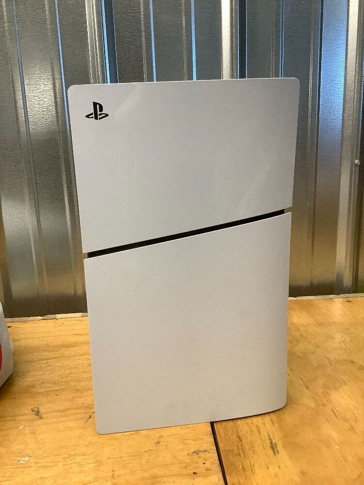 PlayStation®5 console (slim) (Renewed) *TESTED TURNS ON* - Image 4 - Lot 5