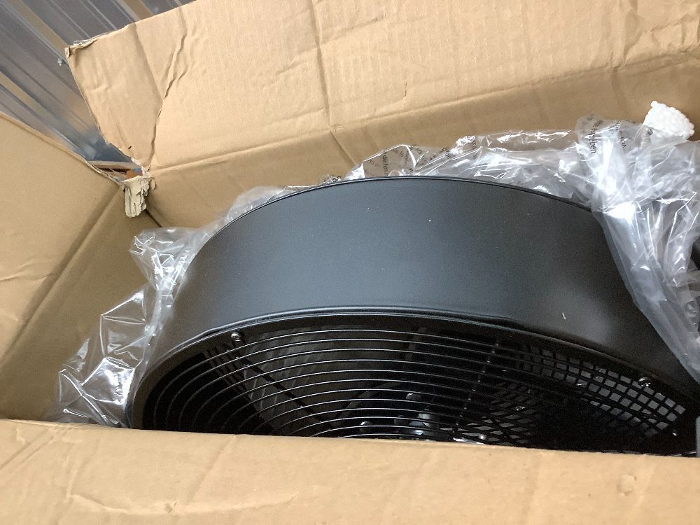 15" High-Velocity Heavy Duty Industrial Floor Fan, 9 Speeds, Metal Construction and Aluminum Blades, NO-Power Bank fan, Portable Fan for Camping (Black) - Image 3 - Lot 7874