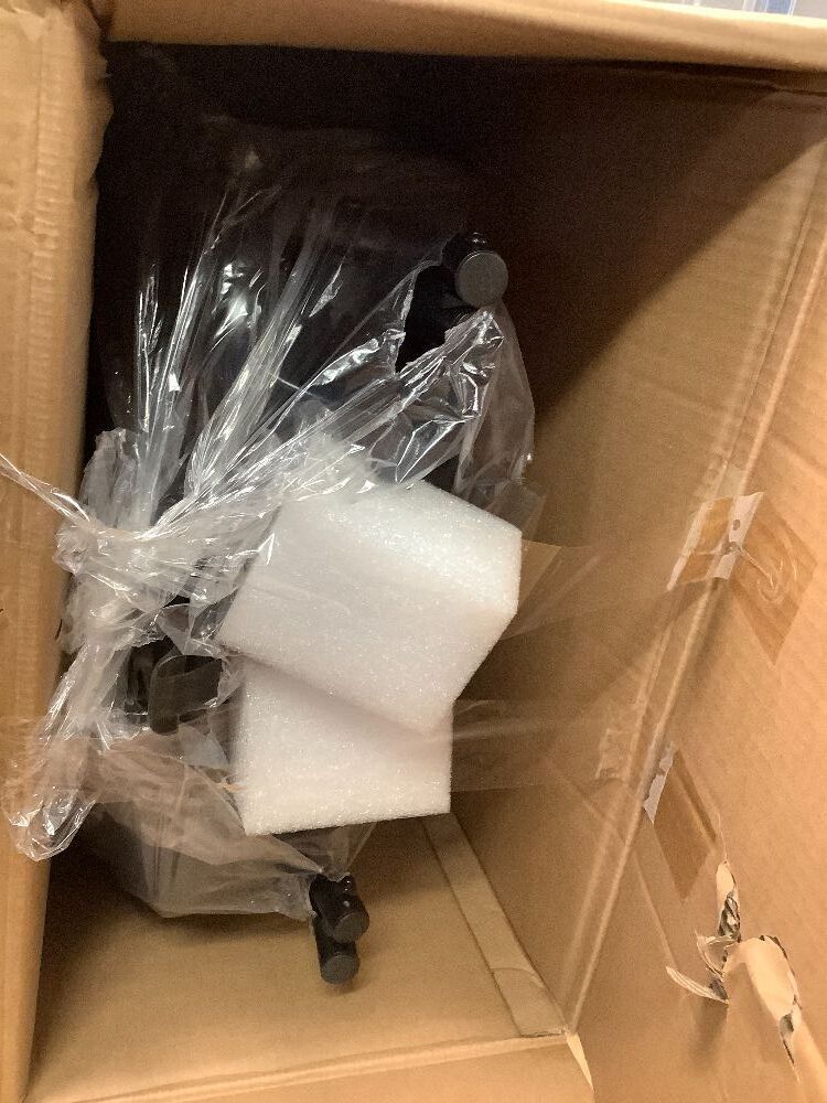 Portable Wheelchair,Lightweight Foldable Transport Chair with Handbrake for Adults and Senoirs - Image 3 - Lot 7882