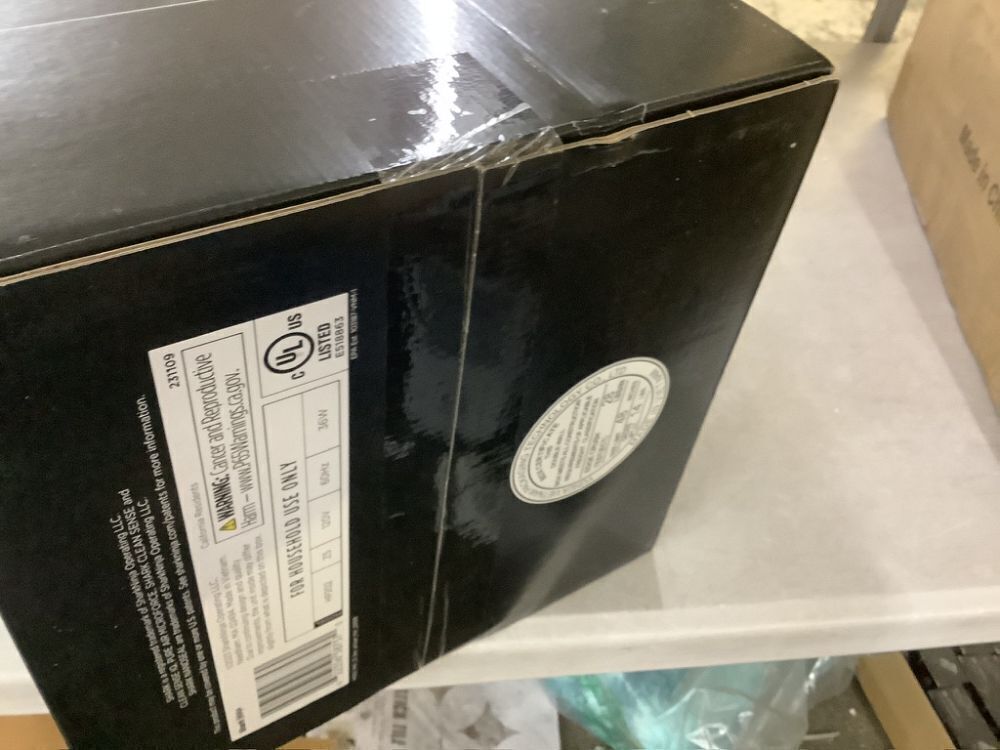 Shark True Console 1000 sq. ft. HEPA Filter Air Purifier and Cleaner with True NanoSeal, Cleansense IQ and Odor Lock - Image 4 - Lot 69JF