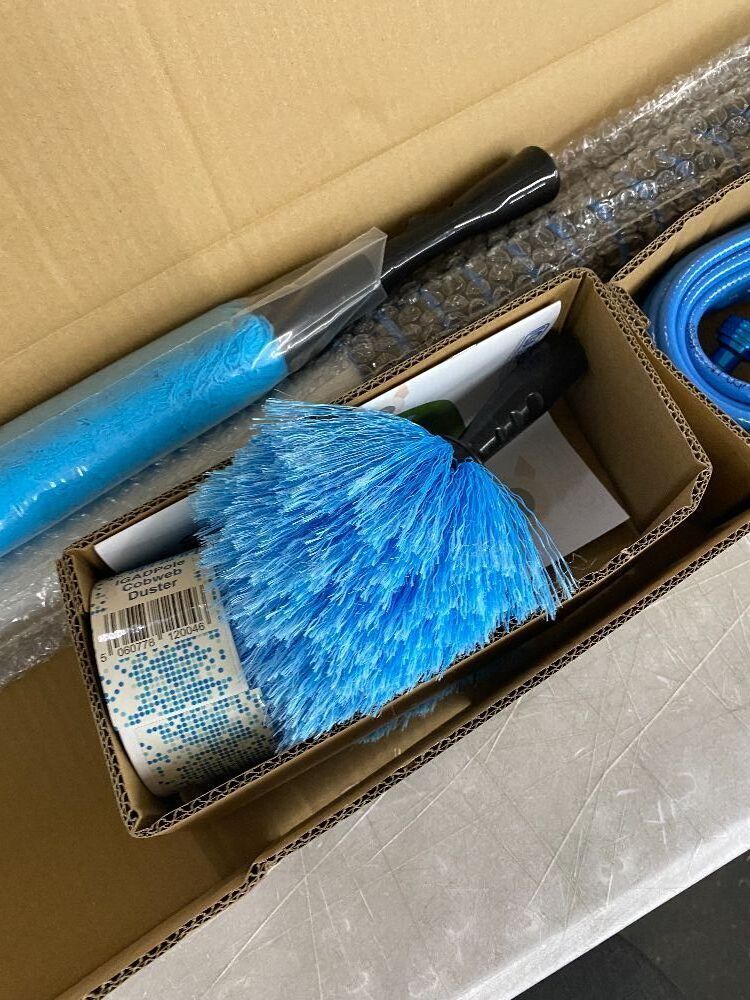 IGADPole Water Fed Brush Kit 30' - Image 3 - Lot 391
