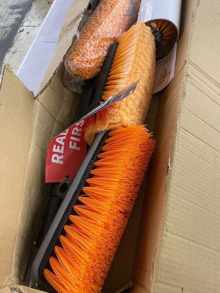 30 Foot High Reach Telescoping Duster Kit - Image 3 - Lot 411