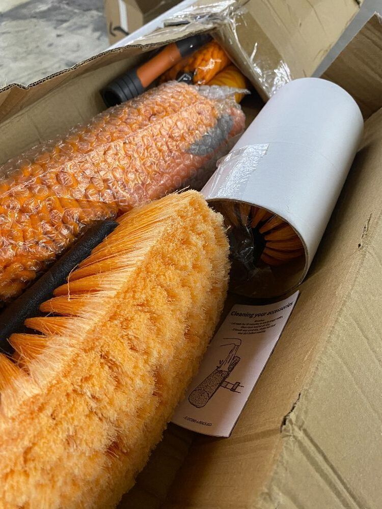 30 Foot High Reach Telescoping Duster Kit - Image 4 - Lot 411