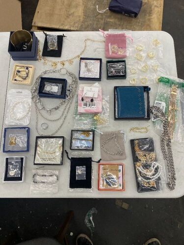 Large Lot of Costume Jewelry - Lot 450