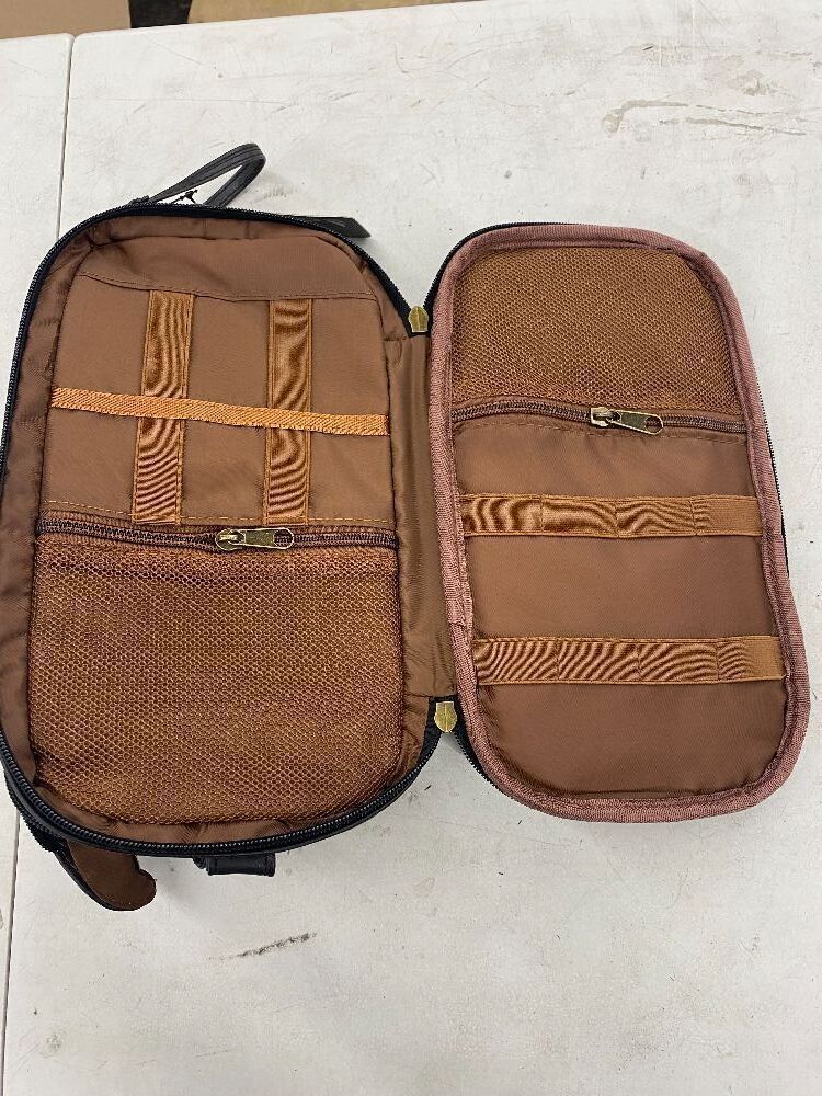 Travel Toiletry Bag for Men - Image 3 - Lot 452