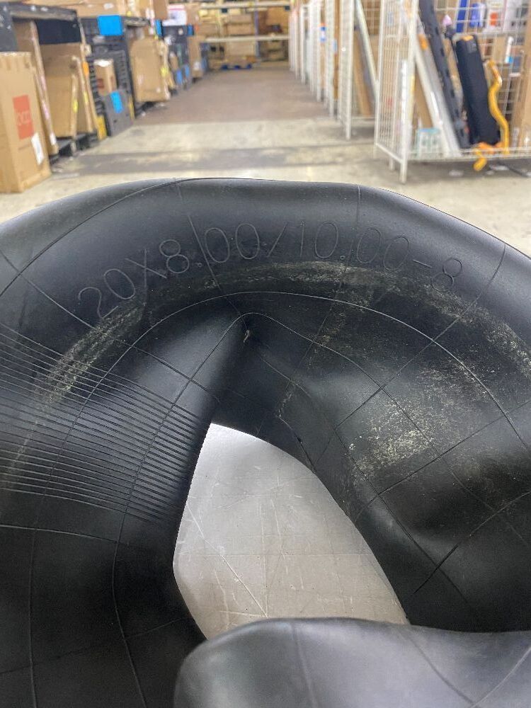 Heavy Duty Inner Tube 20x8..00/10.00-8 - Image 2 - Lot 458
